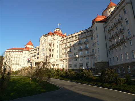 Stațiunea Balneară Karlovy Vary Obiective Turistice Cehia Muntii