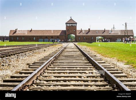 Bahnstrecke Auschwitz Birkenau Fotos Und Bildmaterial In Hoher