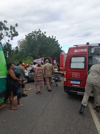 Homem Fica Preso S Ferragens Ap S Acidente Perto Do Posto Do Bprv Em