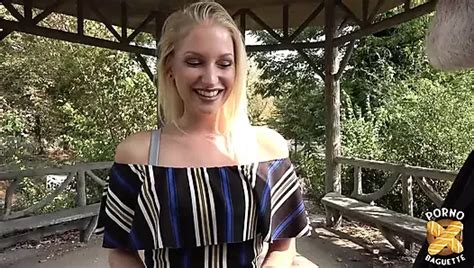 Reife Milf Cindy Reibt Ihre Muschi Durch Ihre Schwarze Strumpfhose XHamster