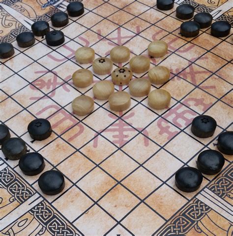 Hnefatafl Vegvisir Swords And Shields Large Vinyl Game Etsy