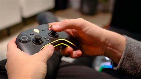 Alienware Concept Nyx controller reimagines couch PC gaming | Digital Trends