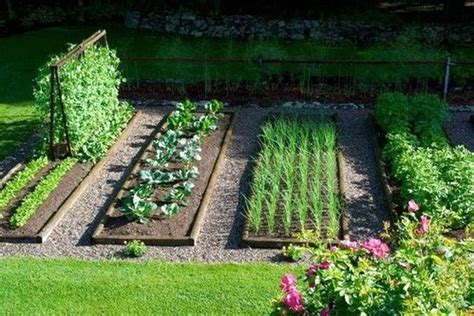 56 Very Beautiful Backyard Vegetable Garden Designs Ideas 12 Bipdecorcom Vegetable Garden