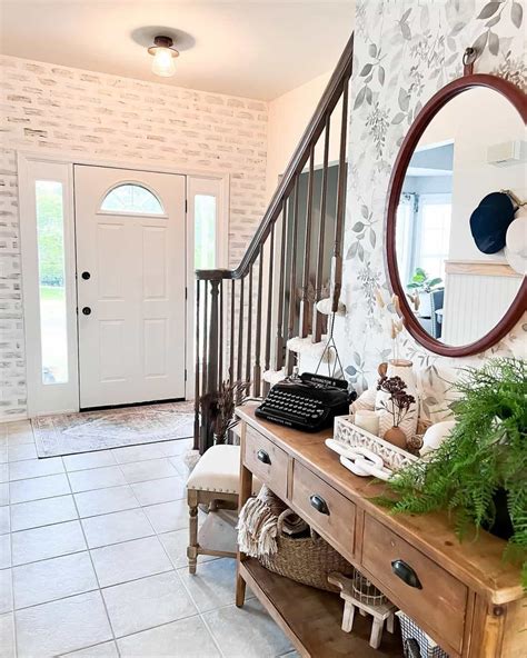 24 Entryway Wallpaper Ideas to Give Your Walls A Refresh