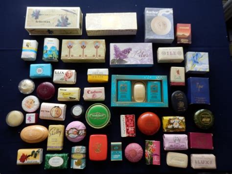 Collection of 57 pieces of vintage soap - Catawiki