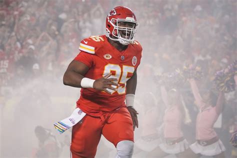 Re Signing Chris Jones Kansas City Chiefs Best Offseason Decision