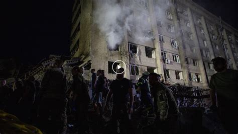 Russian Missiles Strike A Restaurant In Kramatorsk The New York Times