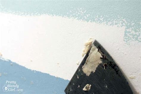 Removing Wallpaper Borders - Pretty Handy Girl