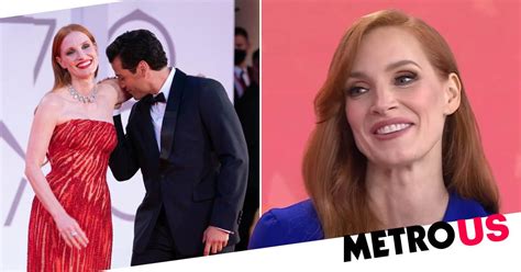 Jessica Chastain Reacts To That Oscar Isaac Armpit Kiss Going Viral