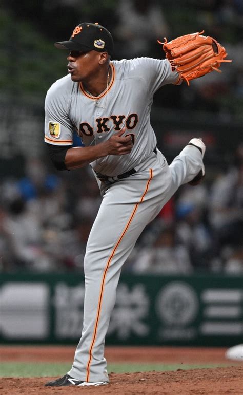 Focus プロ野球：プロ野球最速166キロの剛腕 「練習の鬼」巨人ビエイラの素顔 毎日新聞