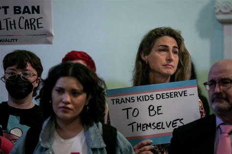 Texas House Gop Votes To Bar Transgender Care For Minors