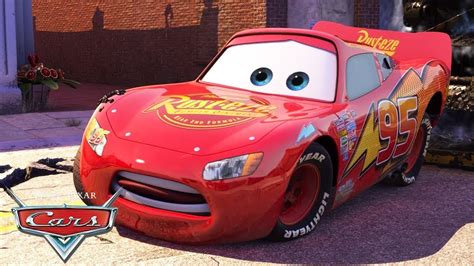 Rayo Mcqueen Atrapado En Radiador Springs Pixar Cars Latino Youtube