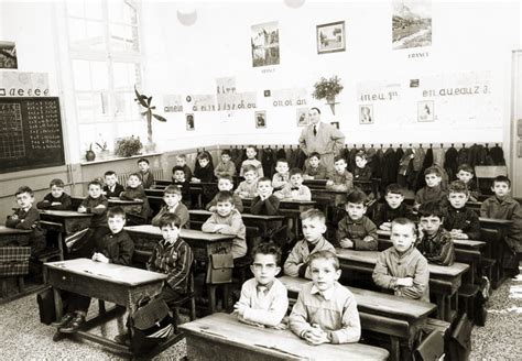 Photo De Classe Cp De 1967 Ecole Des Garçons Copains Davant