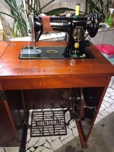 Máquina De Costura Singer 15c Pretinha C Gabinete Mercadolivre