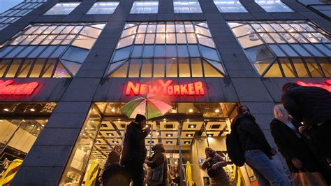 New Yorker F Hrungsbeben Bei Modekette Vizechef Florian Kall Muss