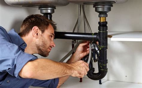 When You Should Call A Plumber