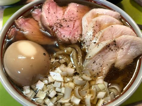 家庭でつくる自家製ラーメン。本格的で美味しいスープの作り方 自家製ラーメン 料理 レシピ レシピ