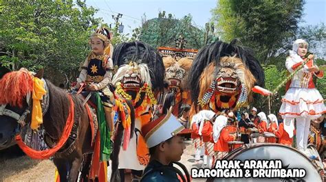 Meriah Arak Arakan Barongan Blora Reog Ponorogo Drumband Iringi