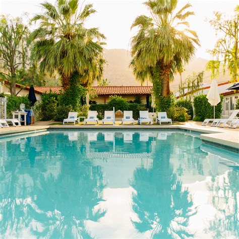 12 Unique Hotels In Palm Springs | TravelAwaits