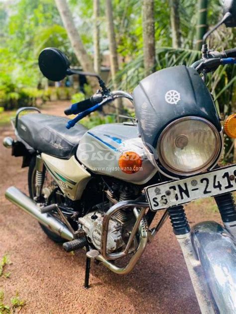 Bajaj Boxer Used Negotiable Sri Lanka