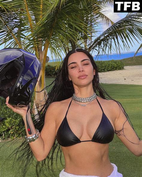 Kim Kardashian Nude Tits Ass Photos Sexy E Girls