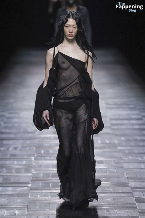 So Ra Choi Flashes Her Nude Tit At The Ann Demeulemeester Show In Paris 4 Photos Thefappening