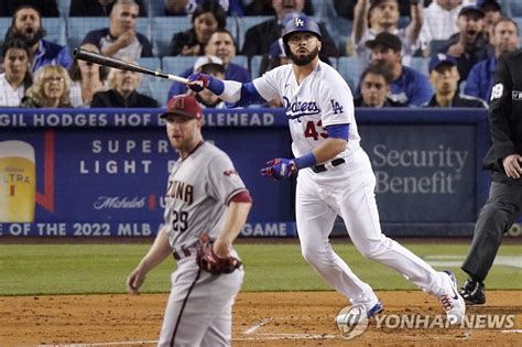 평균자책점 171→327전 Sk투수 켈리 빅리그서 최다 8실점 한국경제