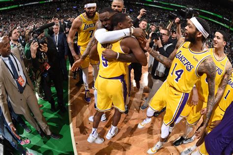 Los Angeles Lakers Season Saved By Rajon Rondo Sink Boston Celtics