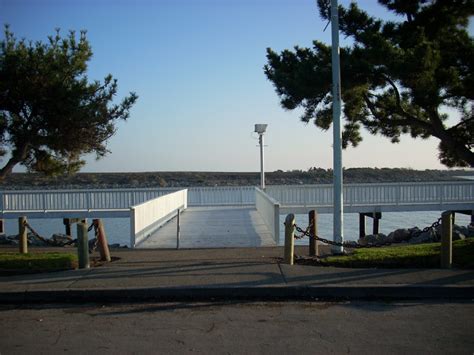 San Leandro Marina Pier - Pier Fishing in California