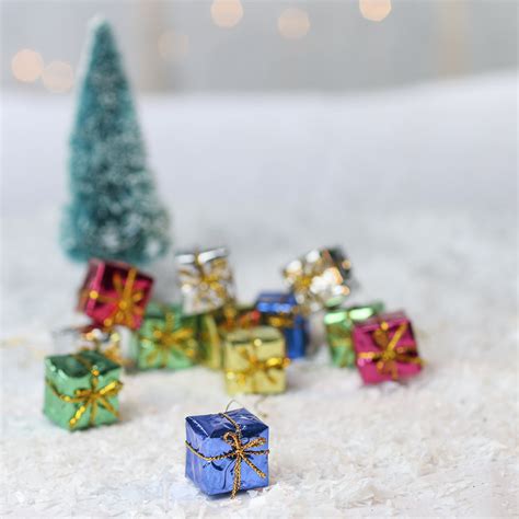 34 Assorted Miniature Foil T Boxes Christmas Miniatures