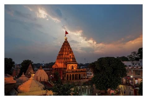 Mahakaleshwar Temple Ujjain Darshan Timings How To Reach Get Set Globe