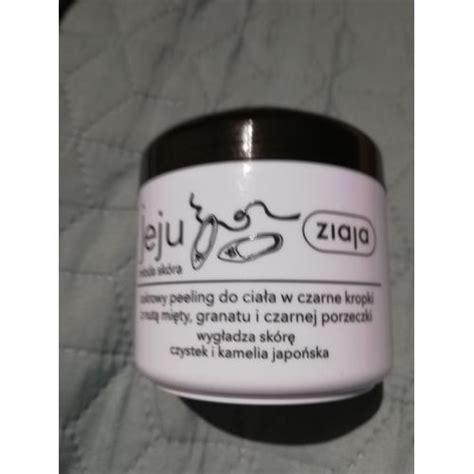 Ziaja Jeju Cukrowy Peeling Do Cia A W Czarne Kropki Cena Opinie