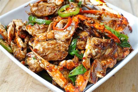 Stir Fried Sweet And Spicy Crabs Cua Xao Ngot Cay Asian Crab Recipe Spicy Crab Recipes Crab