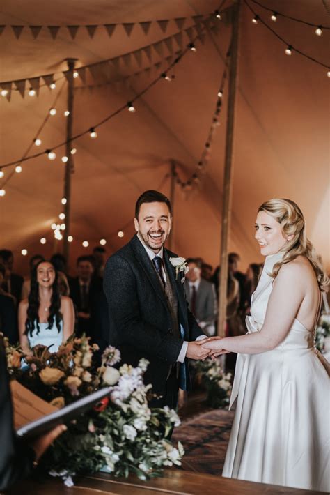 This 55000 Uk Farm Wedding Had Everything Including The Animals