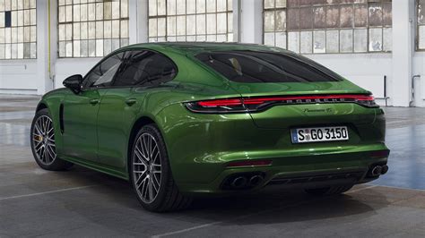 2020 Porsche Panamera 4S SportDesign Package Luxury Car Car Green