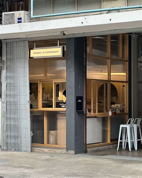 Someday In Copenhagen ร้านกาแฟสุดคูลย่านสาทร ☕️📰 แกลเลอรีที่โพสต์โดย