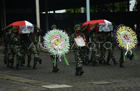 JENAZAH PRAJURIT TNI KORBAN PENYERANGAN DI PAPUA BARAT ANTARA Foto