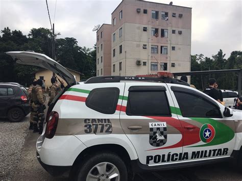 Polícia prende quatro suspeitos de duplo assassinato em Blumenau