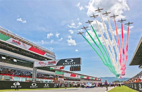 Motogp Del Mugello Le Frecce Tricolori E Il Passaggio Spettacolare Su