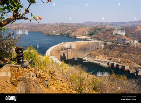 View of the Kariba hydroelectric dam in the Kariba gorge of the Zambezi ...