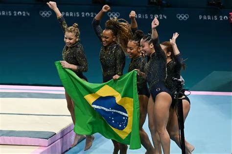 Conquista In Dita Brasil Bronze Na Disputa Por Equipes Na Gin Stica