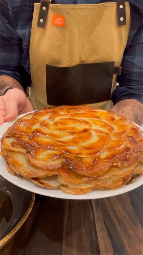 Ariana Grande Santa Tell Me Pommes Anna Potato Galette Galette