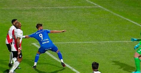 El Otro Penal Que Reclamó Godoy Cruz Ante River ¿hubo Agarrón De Vigo