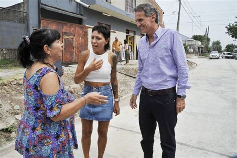 Katopodis Y Mayra Mendoza Recorrieron Obras De Pavimento El Diario De