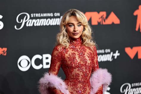 Sabrina Carpenter Wears Red Naked Dress On VMAs Red Carpet 2025