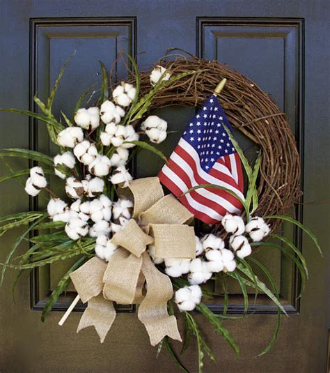 15 Best Memorial Day Wreaths - Kiwi & Plums