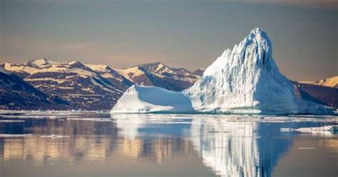 Russian Navy Has Discovered Five New Islands Revealed By Melting Ice In