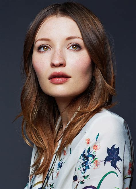 Emily Browning Mujeres Actriz Morena Pelo Largo Simple Fondo De