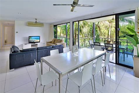 Pinnacle 7 Hiha Hamilton Island Holiday Accommodation