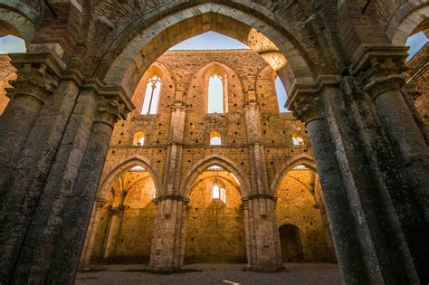 Perch L Abbazia Di San Galgano Non Ha Il Tetto Tuscanypeople